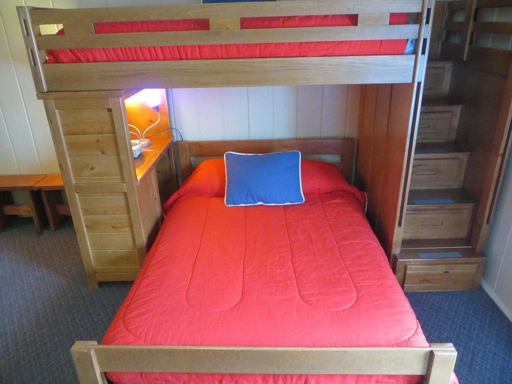 Motel 72 Grayling Room photo